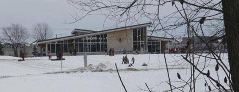 Venez célébrer les plaisirs de l’hiver au parc Les Salines le samedi 4 février entre 18 h et 23 h et le dimanche 5 février de 12 h 30 à 16 h 30. Vous trouverez la programmation complète dans le bulletin Au coeur du Maskoutain livré à votre porte le 24 janvier ainsi que sur le site Internet au <a href=
