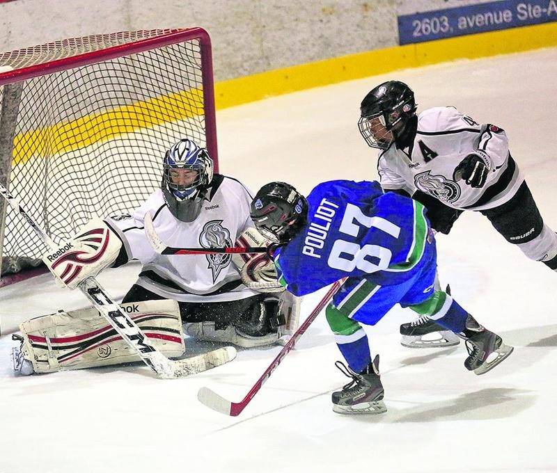 Plus d’une centaine d’équipes ont défilé sur les patinoires du Stade L.-P.-Gaucher et du complexe Isatis Sport de Saint-Hyacinthe du 2 au 10 janvier Photo Robert Gosselin | Le Courrier ©
