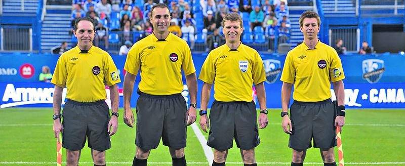 arbitre soccer