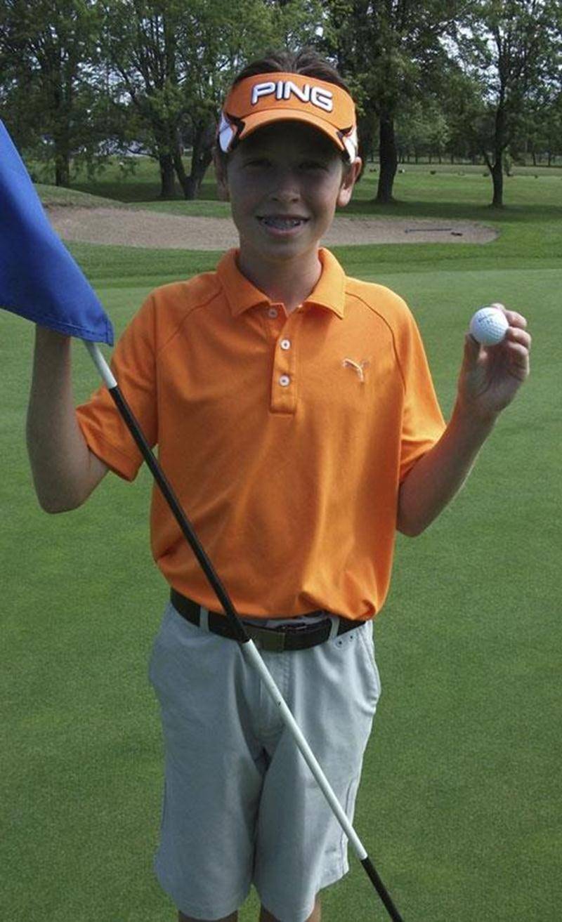 Le Maskoutain William Paquin, 13 ans, a réalisé un exploit dont peu peuvent se vanter à un aussi jeune âge, soit de réaliser un trou d'un coup. Il a accompli ce coup à partir des jalons blancs sur le trou numéro 8 du club de golf La Providence, une normale 3 d'une distance de 150 verges. William a participé à quelques tournois également au cours de l'été, récoltant notamment une troisième position lors d'un tournoi disputé à Valleyfield et une deuxième position lors du tournoi interclub disputé