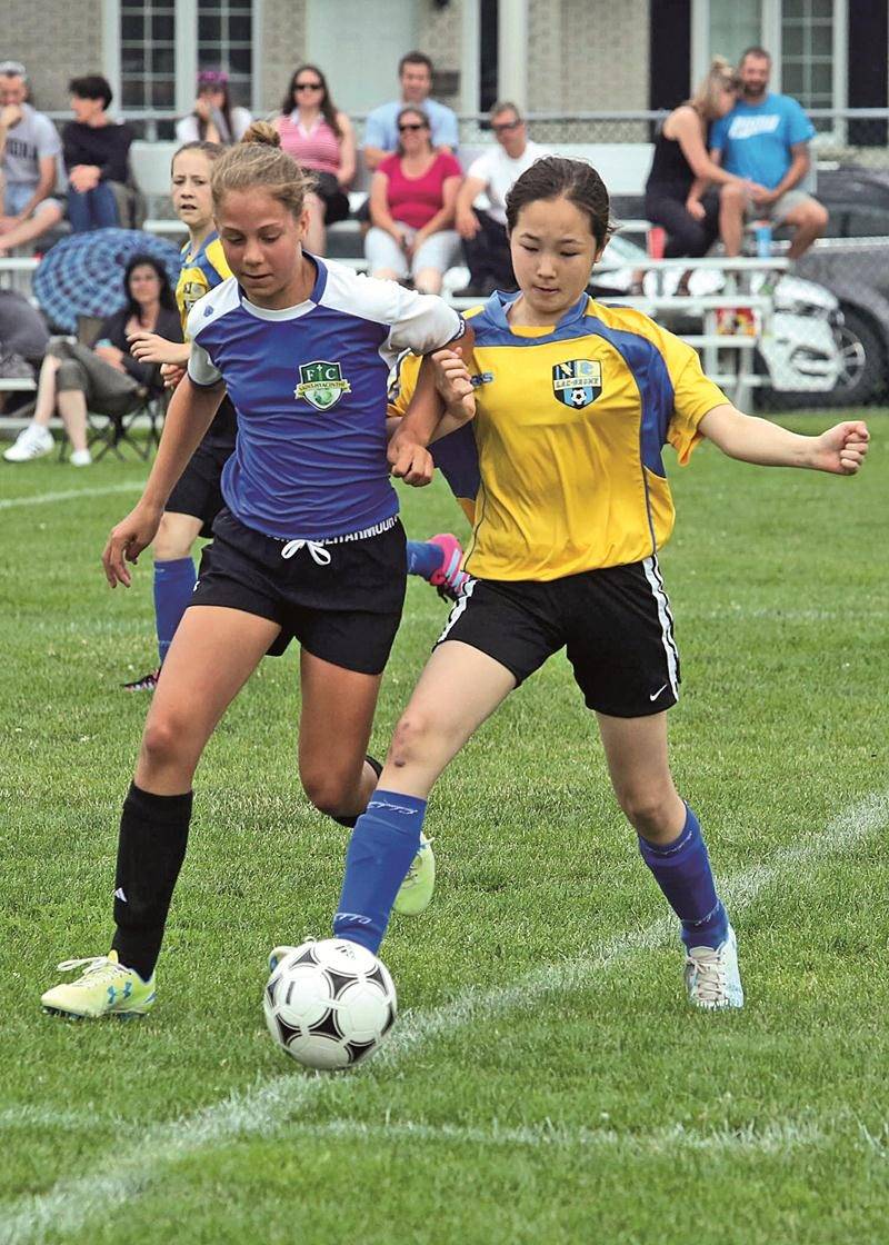 Autant le FC Saint-Hyacinthe que les parents et les joueurs ont dû faire quelques ajustements pour cette première saison du soccer récréatif sans les corporations de loisirs. Photo Robert Gosselin | Le Courrier ©