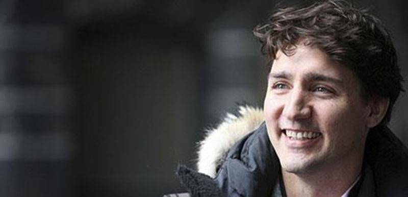 De la grande visite est attendue à Saint-Hyacinthe le jeudi 21 février. Justin Trudeau, député fédéral de Papineau et candidat vedette à l'investiture du Parti libéral du Canada, sera de passage dans la région pour rencontrer des militants et visiter quelques entreprises stratégiques. Il sera possible de le rencontrer dès 10 h lors d'un bain de foule qui se déroulera au restaurant Eggsquis sis au 3280, avenue Cusson. Il visitera le parc industriel de la Cité de la biotechnologie par la suite.