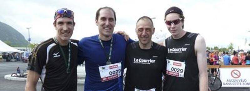 L'équipe de coureurs représentant LE COURRIER a bien tenté de remporter pour une troisième année consécutive le Défi Corporatif du Tour de la Montagne au Mont-Saint-Hilaire, mais a dû se contenter cette fois du deuxième rang, derrière l'équipe de Presto Lunch. L'équipe du COURRIER a franchi les 24,5 km du trajet en un temps de 1 h 15 min 11 sec. Sur la photo, Luc Morin, Luc Bertrand, Paul Dupuis et Julien Pinsonneault.