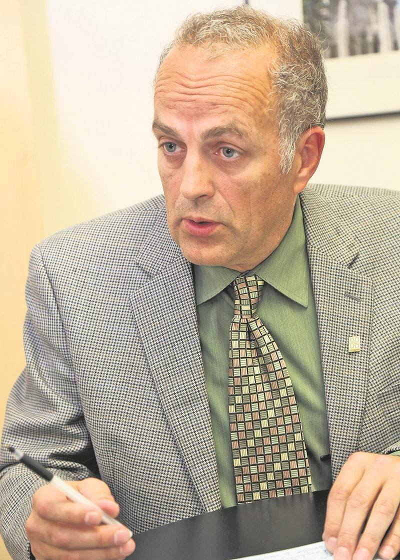 Deux adversaires se sont dressés contre Jacques Denis pour obtenir le poste de conseiller du district Saint-Thomas-d’Aquin. Photo Robert Gosselin | Le Courrier ©