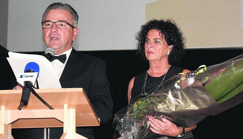 Lors de son discours, Robert Robin a souligné combien la présence de sa conjointe, Lise D’Amour, et de ses deux enfants Nellie et Jonathan, tous deux impliqués dans l’entreprise, a contribué au succès du Groupe Robin. Photo François Larivière | Le Courrier ©
