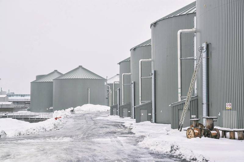 Le mois de décembre 2017 a permis à la Ville de Saint-Hyacinthe de tester la production et l’injection de biométhane dans le réseau d’Énergir. Les grands froids ont toutefois causé quelques arrêts de production durant les premières semaines d’opérations, a indiqué Louis Bilodeau. Photo François Larivière | Le Courrier ©