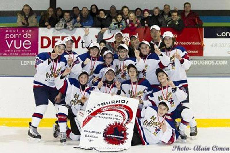 Les Gaulois de Saint-Hyacinthe en catégorie bantam B se sont frayé un chemin jusqu'à la finale du 31<sup>e</sup> Tournoi provincial de Saint-Marc-des-Carrières et ont remporté les grands honneurs contre le Lynx de Saint-Jean-sur-Richelieu 3 à 1. Une performance solide de 3 à 0 contre les Bulldogs de Repentigny en demi-finale les a propulsés vers le titre. Les jeunes athlètes étaient accompagnés des entraîneurs Claude Blanchard, Pascal Paillé et Martin Gagnon.
