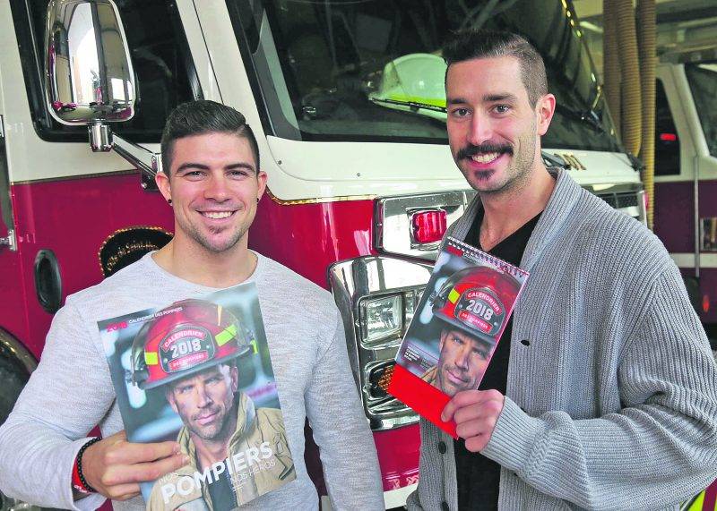 Pour 2018, les Maskoutains Jeff Guimond et Jérôme Laporte sont respectivement M. Juin et M. Octobre dans le nouveau calendrier des pompiers. Photo Robert Gosselin | Le Courrier ©