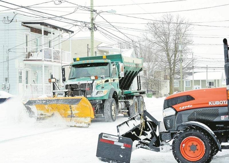 La Ville de Saint-Hyacinthe misera dorénavant sur l’expérience et le bon jugement de ses employés en ce qui concerne les opérations de déneigement. Photothèque Le Courrier