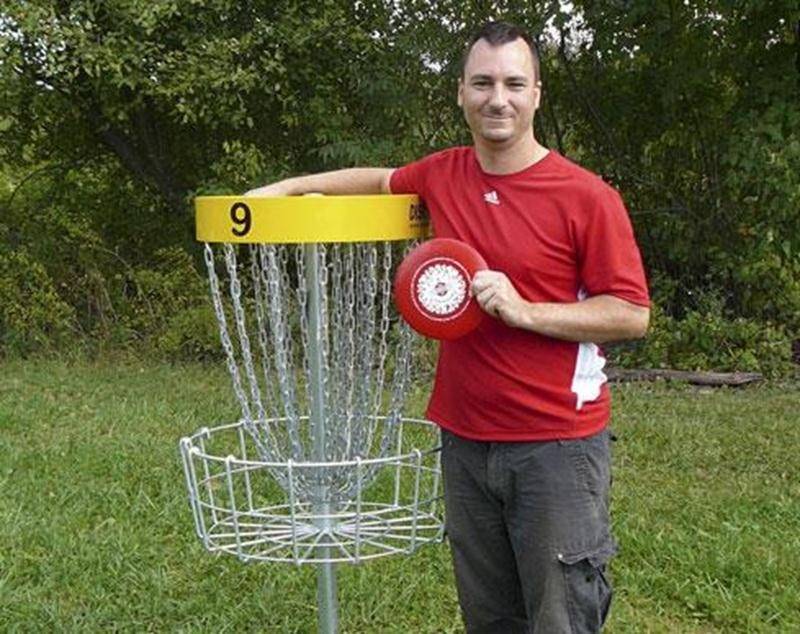 Le Maskoutain Julien Paiement a terminé au deuxième rang au cumulatif des points du championnat provincial de <em>disc golf</em>. Au cours de l'été, il a réalisé un exploit peu commun en réussissant un trou d'un coup sur le neuvième trou du parcours L'Avenir. Le championnat provincial, officiellement connu sous le nom <em>Québec Disc Golf Tour</em>, est composé de 10 tournois qui se déroulent notamment à Québec, Granby, Lennoxville, Ham-Sud et à l'Île Charron.