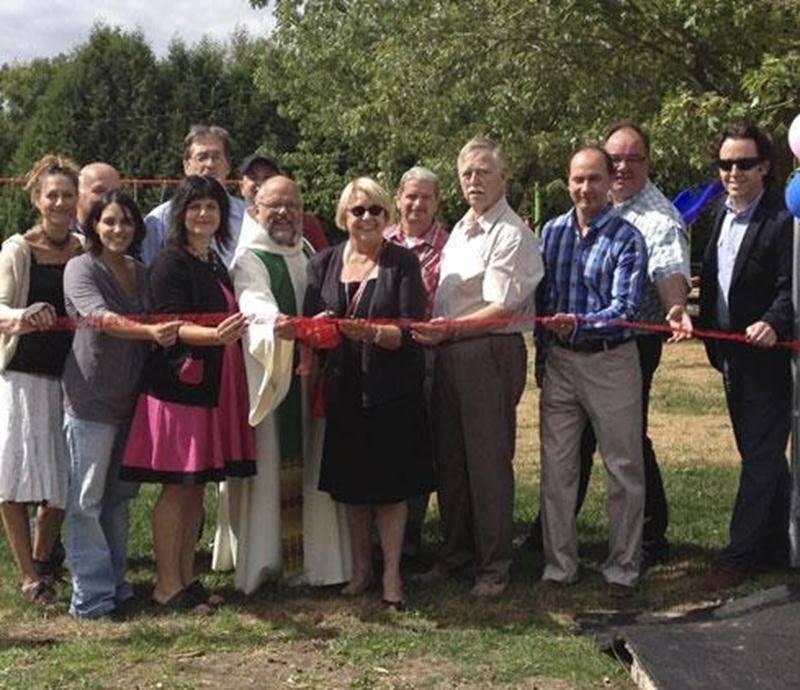 Le dimanche 9 septembre se tenait l’inauguration du parc-école « Le Petit Vent » de Saint-Bernard-de-Michaudville. Plus de 60 personnes ont assisté à l'activité. Ce projet a été réalisé grâce à la généreuse contribution financière de la Municipalité de Saint-Bernard-de-Michaudville, du Pacte rural de la MRC des Maskoutains, de la Commission scolaire de Saint-Hyacinthe et de la Caisse Desjardins de la Vallée des Patriotes.