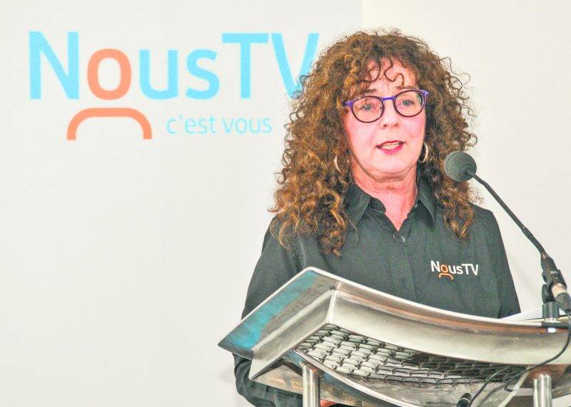 Lorraine Larouche, directrice de la programmation, a présenté en conférence de presse la nouvelle identité de CogecoTV en plus de parler de la programmation à venir. Photo François Larivière | Le Courrier ©