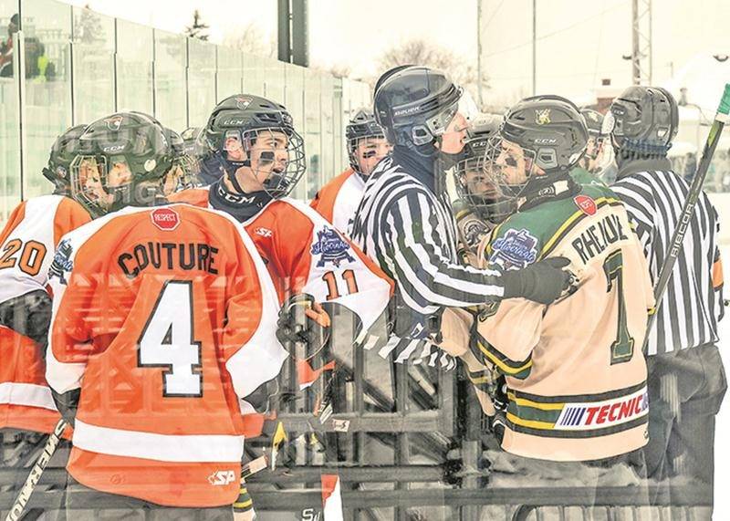 Les Gaulois et les Cantonniers ont fait honneur à leur rivalité avec un match très intense. Photo François Larivière | Le Courrier ©