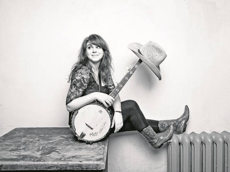 Jusqu’à présent, Lisa LeBlanc avait habitué ses fans à une sortie aux deux ans, mais elle ne prévoit pas retourner en studio en 2018 pour enregistrer une suite à Why You Wanna Leave, Runaway Queen?, son dernier album lancé à l’automne 2016. Photo courto