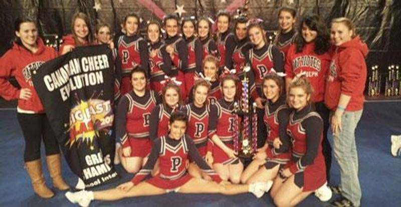 L'équipe de cheerleading de l'école secondaire Saint-Joseph a connu un grand succès lors de sa plus récente compétition à Kingston en Ontario. Les Patriotes ont triomphé dans la catégorie senior intermédiaire scolaire devant St. Mark High School, les devançant d'une quinzaine de points au final. Les cheerleaders maskoutaines reviennent donc en province avec la bannière des championnes.