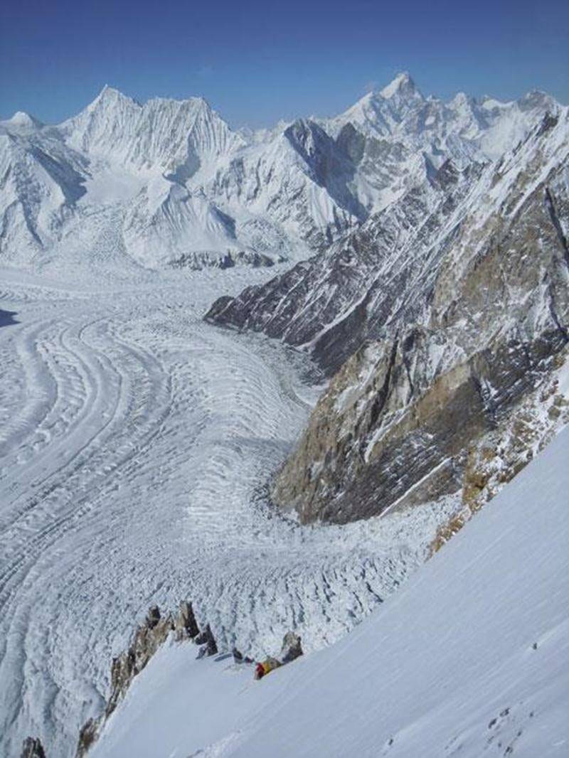Le Club alpin Les Maskoutains recevra la visite de Louis Rousseau, alpiniste de renommée internationale, le jeudi 1 er novembre, à 19 h, au parc Les Salines. En première partie, on présente son film en compétition cette année au Festival des films de Banff « Next time Inshalla » sur l’ascension hivernale au Gasherbrum 1. En deuxième partie, M. Rousseau présente sa plus récente expédition au Pakistan sur la face nord du Gasherbrum en 2012. Il nous fait l’honneur de tenir sa grande première en sol