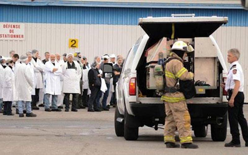 Une fuite dans un réservoir de dioxyde de carbone situé à l'extérieur de l'usine Olymel de la rue Saint-Jacques à Saint-Hyacinthe a forcé l'évacuation de la centaine d'employés le 27 juin en fin d'après-midi. Les pompiers de Saint-Hyacinthe sont intervenus afin de remédier à la situation. Les employés ont pu réintégrer l'usine vers 18 h, après une intervention d'un peu plus de 90 minutes. Le bris d'un fusible aurait fait monter la température du réservoir et aurait déclenché une valve de sécurit