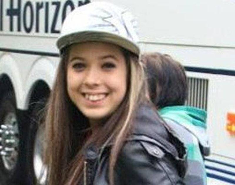 Les policiers de la Sûreté du Québec de la MRC des Maskoutains demandent l’aide de la population pour retracer une adolescente de 17 ans qui était hébergée à Saint-Hyacinthe. Alexina Béland a quitté son lieu de résidence le 7 juin et a été revue pour la dernière fois le 18 juin alors qu’elle serait allée rencontrer des élèves d’un établissement scolaire de la rue T.-D.-Bouchard à Saint-Hyacinthe. Selon certaines informations obtenues, elle pourrait se trouver dans la région de Montréal puisqu’el