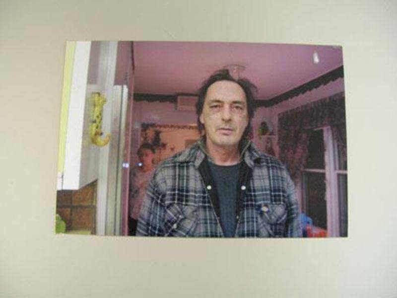 La Sûreté du Québec demande la collaboration du public afin de retrouver Ronald Poirier, 58 ans, de Saint-Hyacinthe. M. Poirier a été vu la dernière fois le lundi 26 septembre dans un commerce de Saint-Hyacinthe. Ses proches sont sans nouvelles de lui depuis. Certaines raisons portent les policiers à croire que sa sécurité et sa santé pourraient être compromises. M. Poirier mesure environ 1,70 m (5'7