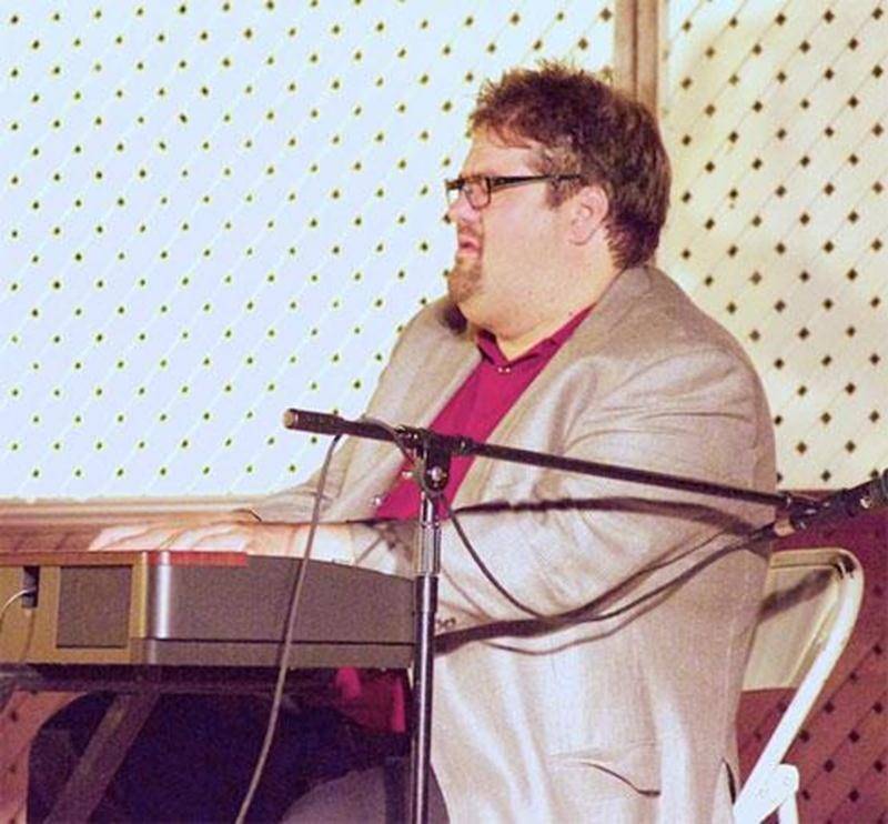 Un nouveau style de chant choral vous intéresse? Joignez-vous à l'Ensemble vocal Les Porte-Bonheur pour chanter des rythmes jazzy et swing. Le tout, dirigé par le chef de choeur Louis-André Allen. Rencontres amicales, plaisir et détente sont assurés. Conditions d’admission : chanter juste et avoir le goût de chanter en choeur. Expérience musicale/chorale souhaitée, mais non nécessaire. Méthode d’apprentissage par bandes sonores. Inscriptions le jeudi 5 septembre de 18 h à 18 h 45. Répétition tou