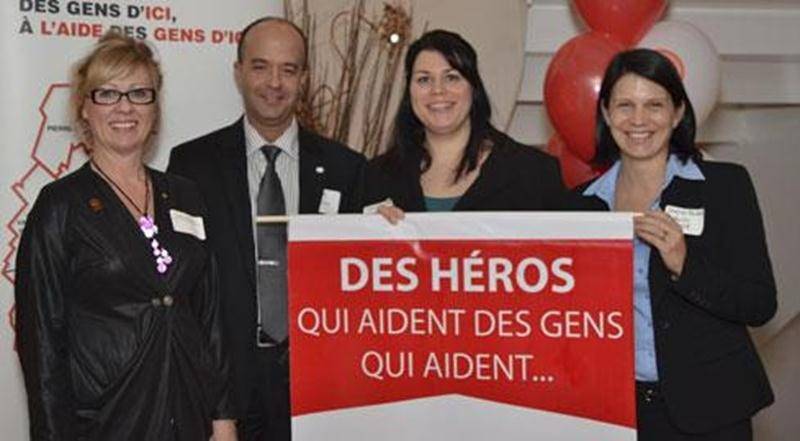 La 4 e Soirée reconnaissance de Centraide Richelieu-Yamaska, à laquelle ont pris part près de 125 invités, a eu lieu le 21 février au Centre des Arts Juliette-Lassonde de Saint-Hyacinthe. Cette activité, réalisée grâce à la participation financière de partenaires, a permis à l’organisme de remettre 110 certificats honorifiques aux entreprises et employés qui ont démontré un dévouement exemplaire lors de la campagne 2011. Centraide Richelieu-Yamaska a aussi profité de l’occasion pour remettre deu