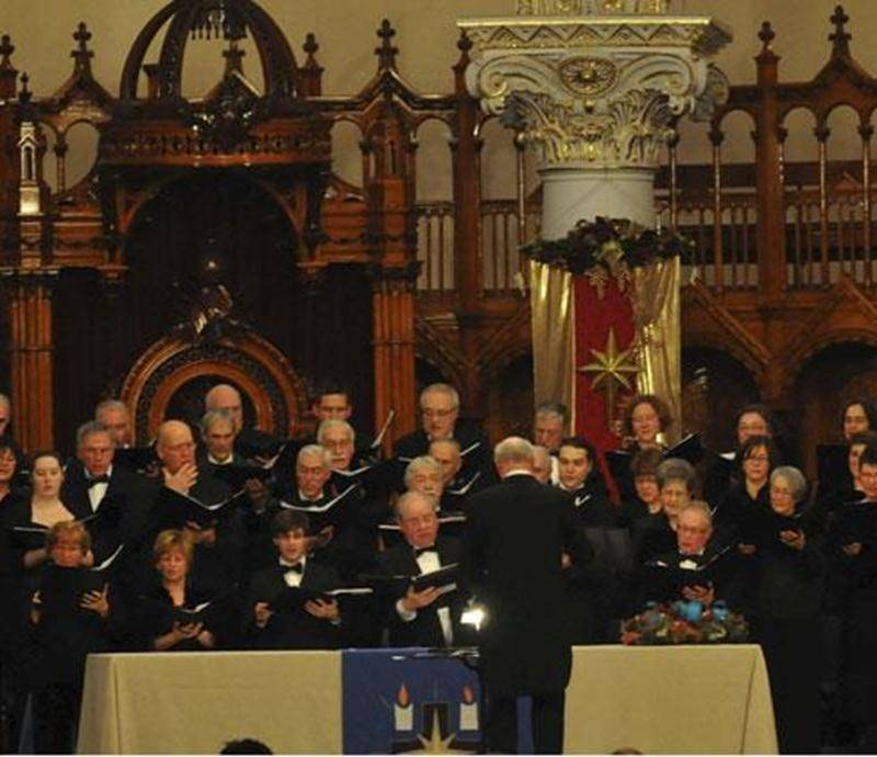 Le samedi 14 décembre, à compter de 19 h 30, à la Cathédrale, le choeur interprètera le prestigieux Magnificat de Jean-Sébastien Bach sous la direction de James Copland, accompagné par Jocelyn Lafond, titulaire des orgues de la Cathédrale ainsi que deux solistes professionnels. Des chants classiques et traditionnels complèteront le programme. Pour l’occasion, la chorale des élèves de l'école Au coeur-des-monts de Saint-Pie, sous la direction de Vincent Valentine, se joindra au choeur pour quelqu