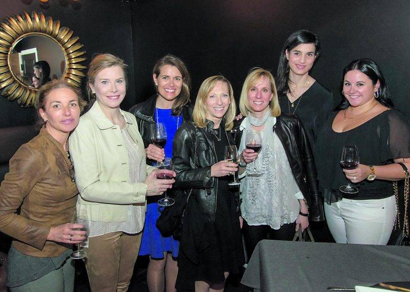 Des dames de coeur et de choeur : Viviane Roy, Lise Faucher, Sophie Picard, Louise Boyer, Anne-Marie Bélanger, Debbie Zakaib et Christel Bonin.