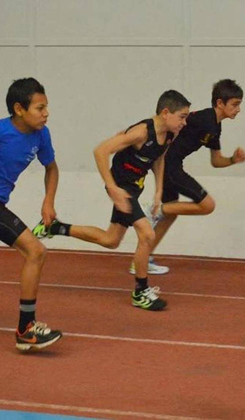 Le Club athlétique de Saint-Hyacinthe offre l’opportunité de s’initier à l’athlétisme du 22 avril au 25 mai, peu importe votre âge! Les épreuves proposées : courses, sauts et lancers. Pour cette période de l’année, les entraînements se feront à l’intérieur : le mardi de 18 h à 19 h au gymnase de l’école Sacré-Coeur et le dimanche de 9 h à 10 h au gymnase du Collège Antoine-Girouard. Coût 60 $ (1 fois/semaine) et 100 $ (2 fois/semaine). Affiliation en sus. Information auprès de Nicolas Caron : ni