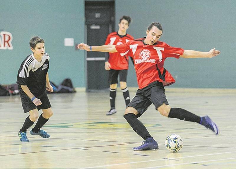 Le Drakkar de la Polyvalente Hyacinthe-Delorme a remporté le Challenge de futsal scolaire de Saint-Hyacinthe dans deux catégories, dont le volet cadet masculin en division 3. Photo François Larivière | Le Courrier ©