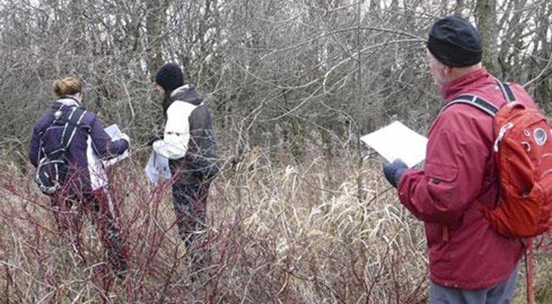 L'identification des arbres en hiver se fait de façon plus spécifique par l'observation des bourgeons et des ramilles. L'observation, l'appropriation d'un vocabulaire adéquat et l'utilisation d'une clé d'identification rendent les échanges entre participants des plus intéressantes. Soyez des nôtres le dimanche 26 février, dès 9 h, en compagnie de François Tétreault. Apportez vos caméras et retrouvez votre nature même en hiver! Durée d’environ deux heures. Réservation : ftetro@cgocable.ca ou au 4