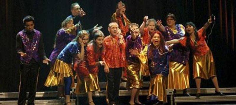 Tel est le thème du spectacle de fin d’année du Groupe vocal Décibel qui aura lieu le dimanche 2 juin, à la salle Desjardins du Centre des arts Juliette-Lassonde. Les billets, au coût de 20 $, sont en vente auprès des choristes et à la billetterie du Centre des arts. Pour information : 450 774-9466 ou 450 796-2293.