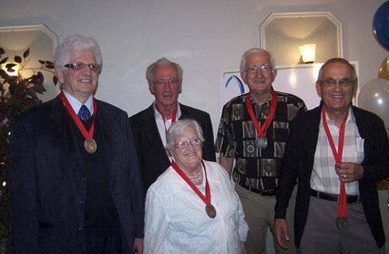 Le 15 mai aura lieu le dîner gala de la 37 e édition des Jeux FADOQ de la région Richelieu-Yamaska. L’activité se tiendra au Domaine de l’Érable à Saint-Hyacinthe et débutera, dès 10 h, par la remise des médailles suivie d’un dîner convivial et du tirage de plusieurs prix de présence. Les invités pourront danser tout l’après-midi avec la musique de la populaire « Tournée du bonheur ». Les billets, au coût de 25 $, sont en vente à la FADOQ – Région Richelieu-Yamaska au 2775, avenue Bourdages Nord