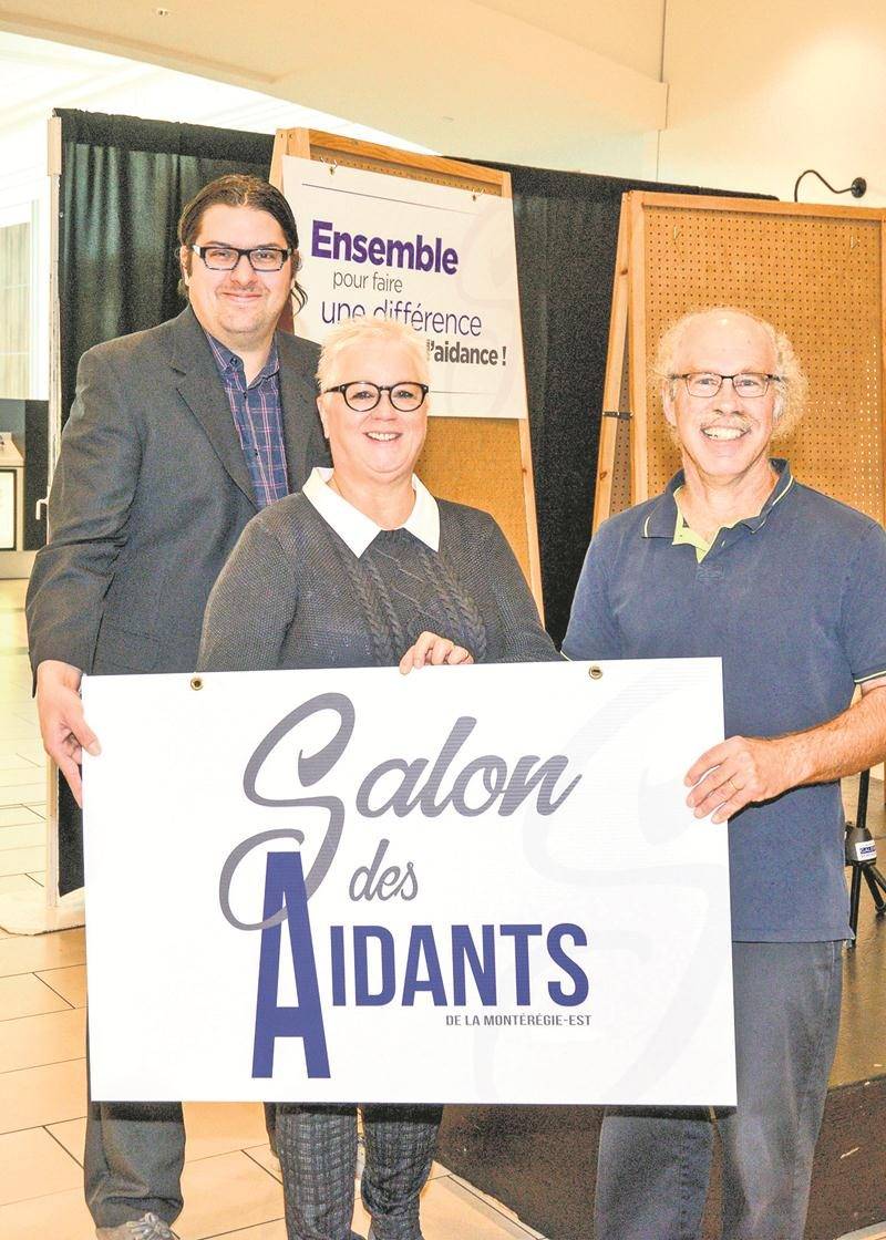Le comité organisateur du Salon des aidants de la Montérégie-Est est composé de Bruno Decelle, de la Coop aux P’tits soins, de Sylvie Grimard, du Centre de soutien et de services aidants/adultes, et de Marc Trudelle, de la Société alzheimer des Maskoutains-Vallée des Patriotes. Photo François Larivière | Le Courrier ©