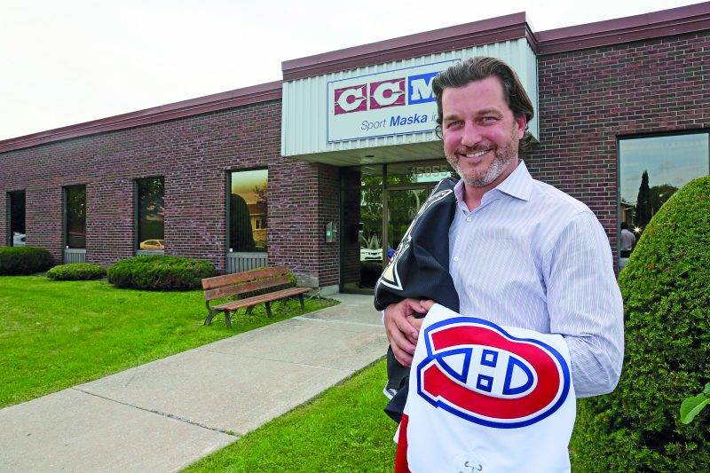 Steve Bérard, copropriétaire de la nouvelle entité qui vient d’acquérir l’usine Sport Maska qui appartenait au géant allemand Adidas. Photo Robert Gosselin | Le Courrier ©