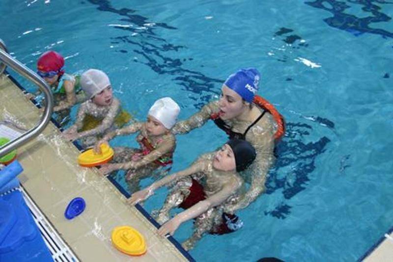 La population est priée de noter que la séance d’inscription aux activités aquatiques se tiendra le lundi 22 août, de 19 h 30 à 20 h 30, à la Polyvalente Hyacinthe-Delorme. On peut trouver la programmation complète dans le bulletin Au coeur du Maskoutain distribué dans le publi-sac de cette semaine et en ligne au <a href=